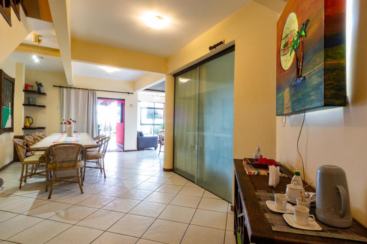 Olhos Verdes Guest House Bombinhas Exterior photo